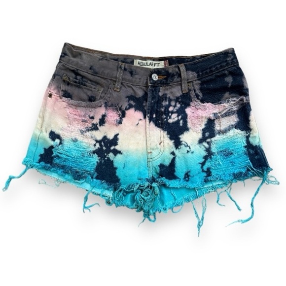 Levi’s 505 Denim Cutoffs Bleach Dye Purple Blue Shorts Size 32 Vintage Upcycled - Picture 1 of 14